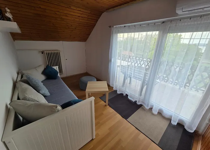 Sophie Apartment With Balcony